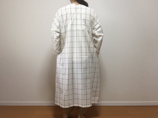 ウィンドウペンチェックワンピースコート(白地に黒) | iichi
