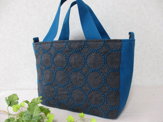 ミナペルホネン×コバルトブルーのトート | iichi 日々の暮らしを