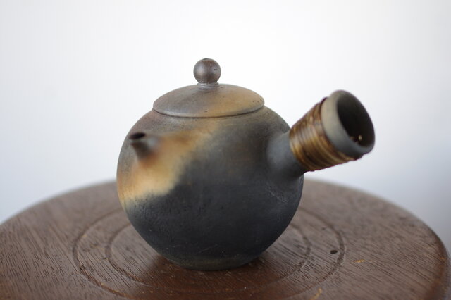 山崎さおり 平急須 急須 焼き締め⑤ 山崎さおり | iichi 日々の暮らしを心地よくする