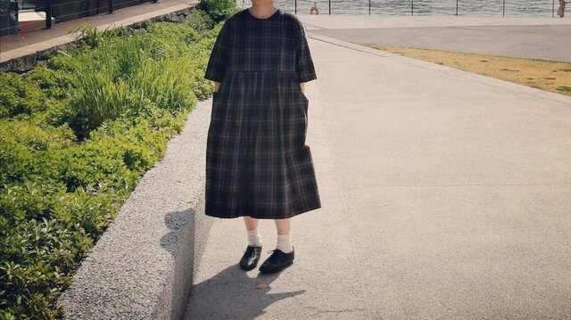 ichi】タータンチェック柄 ギャザーワンピース赤×緑 100%コットン日本