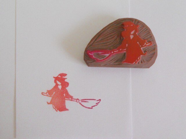 消しゴムはんこ 魔女の画像1枚目
