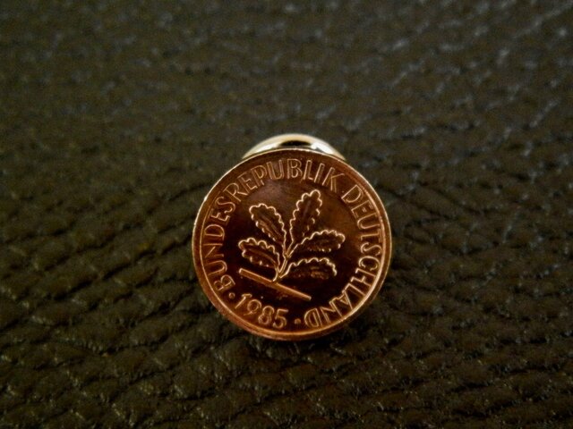 #L1 Deutsche(旧西独) Coin Lapel Pinの画像1枚目