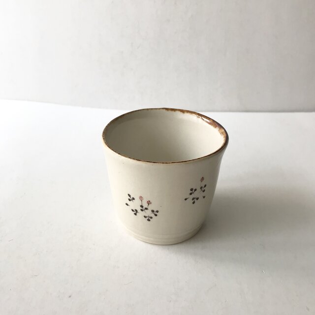 色絵カップ シロツメグサの画像1枚目