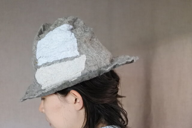 wool と cottonでつくられた春夏のハット 11.の画像1枚目