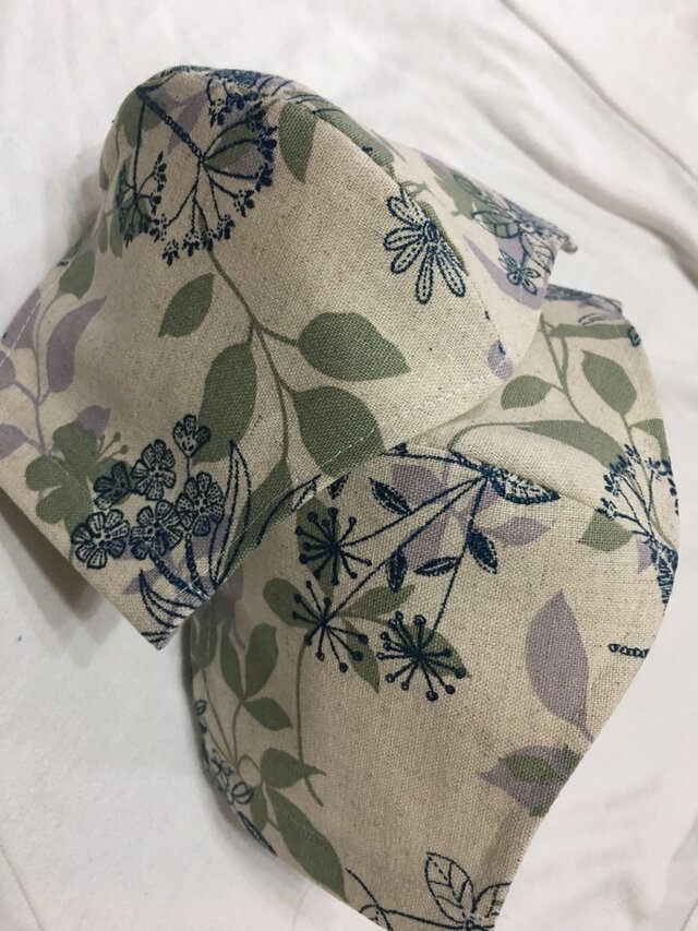 送料込み2枚セット ぴったりとフィットする立体的なマスクの画像1枚目