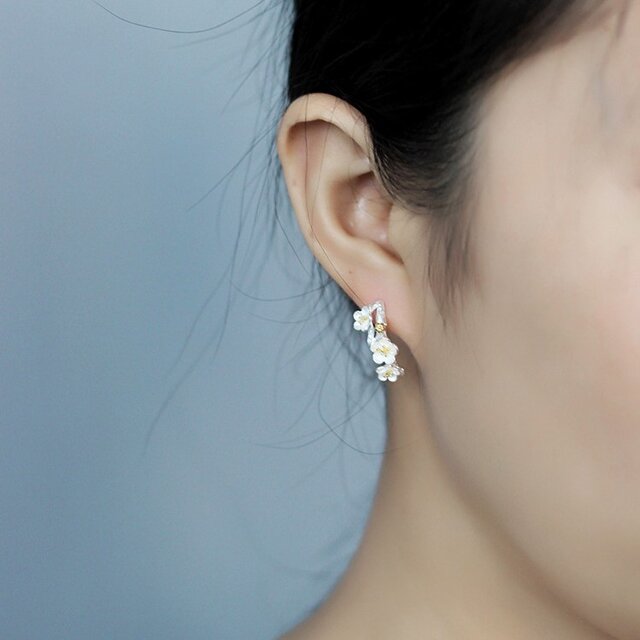 受注制作＞梅の花のピアス シルバー 上品 スタイリッシュ 0258 | iichi