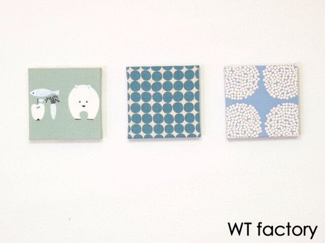 在庫わずか】北欧 * ファブリックパネル サークルフラワー × 鳥の群れ