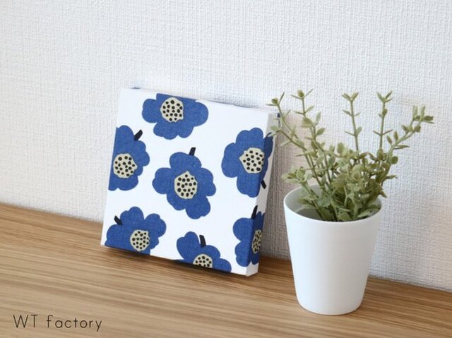 送料無料】12x12cmちいさなファブリックパネル【北欧フラワー