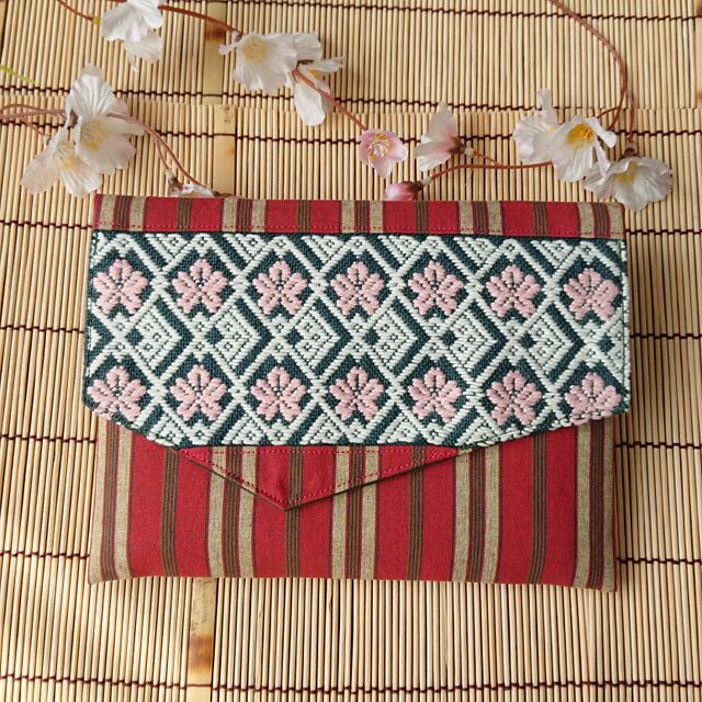 桜こぎんの御朱印帳袋(赤系太縞)の画像1枚目