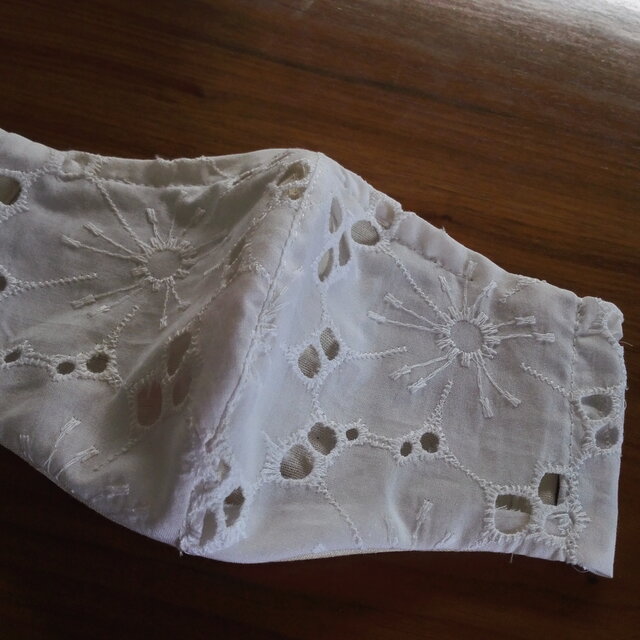 涼しいレースのマスク(ノーズワイヤー&フィルターポッケ付)