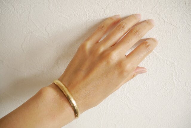 ☆打ち出し☆Simple brass bangle☆シンプル☆真鍮☆バングル | iichi ...