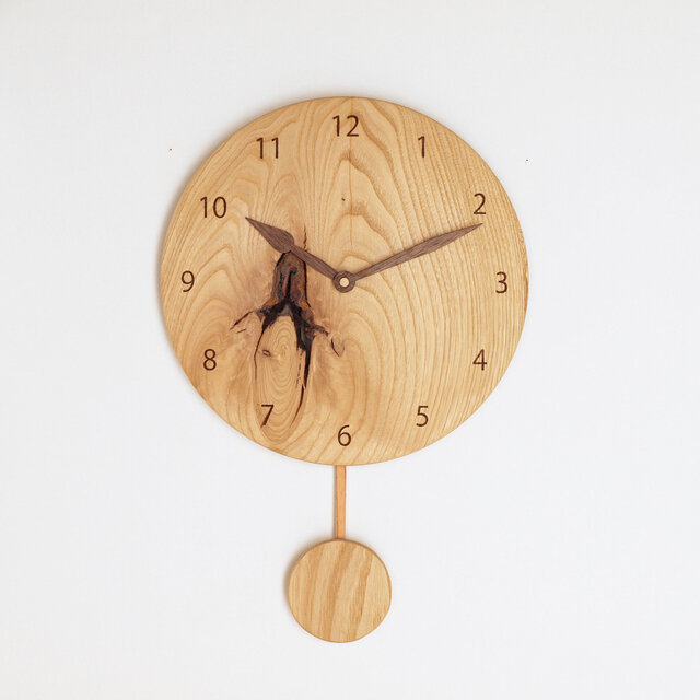 木製 振り子時計 丸型 栗材16 | iichi 日々の暮らしを心地よくする