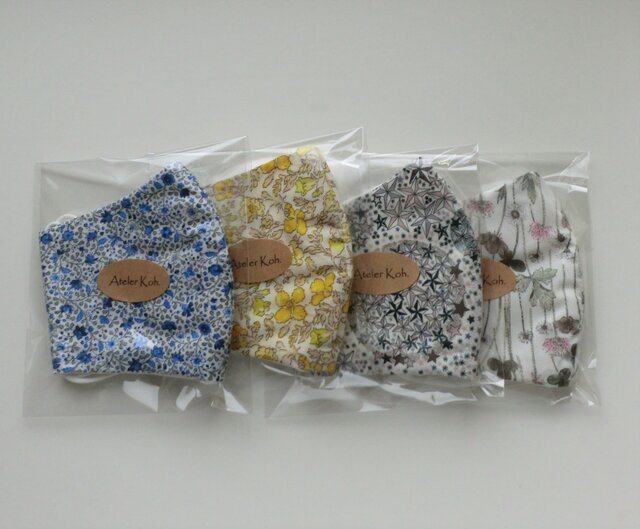 秋冬スタイル☆ リバティプリント使用 ハンドメイド立体マスクの画像1枚目