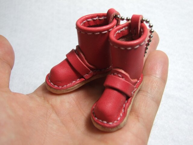 エンジニアブーツのチャーム ピンクの画像1枚目