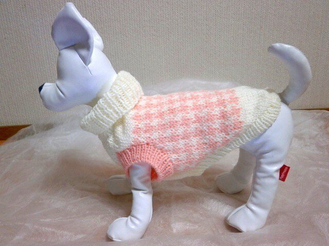 犬服 洗濯機OKのセーター(白&サーモンピンク)の画像1枚目