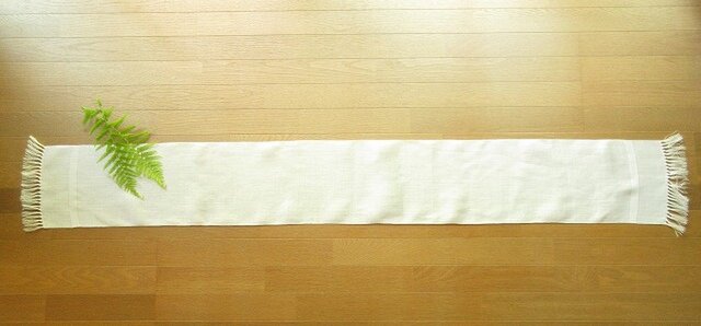 1)真っ白の麻(ラミー)の手織りテーブルランナーの画像1枚目