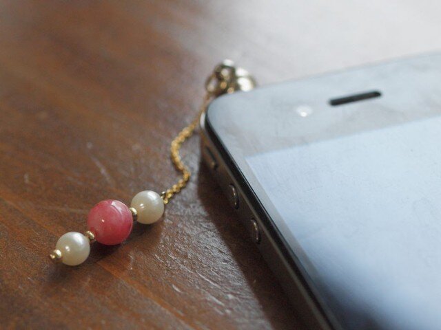 スマホピアス(ピンククォーツァイト)の画像1枚目