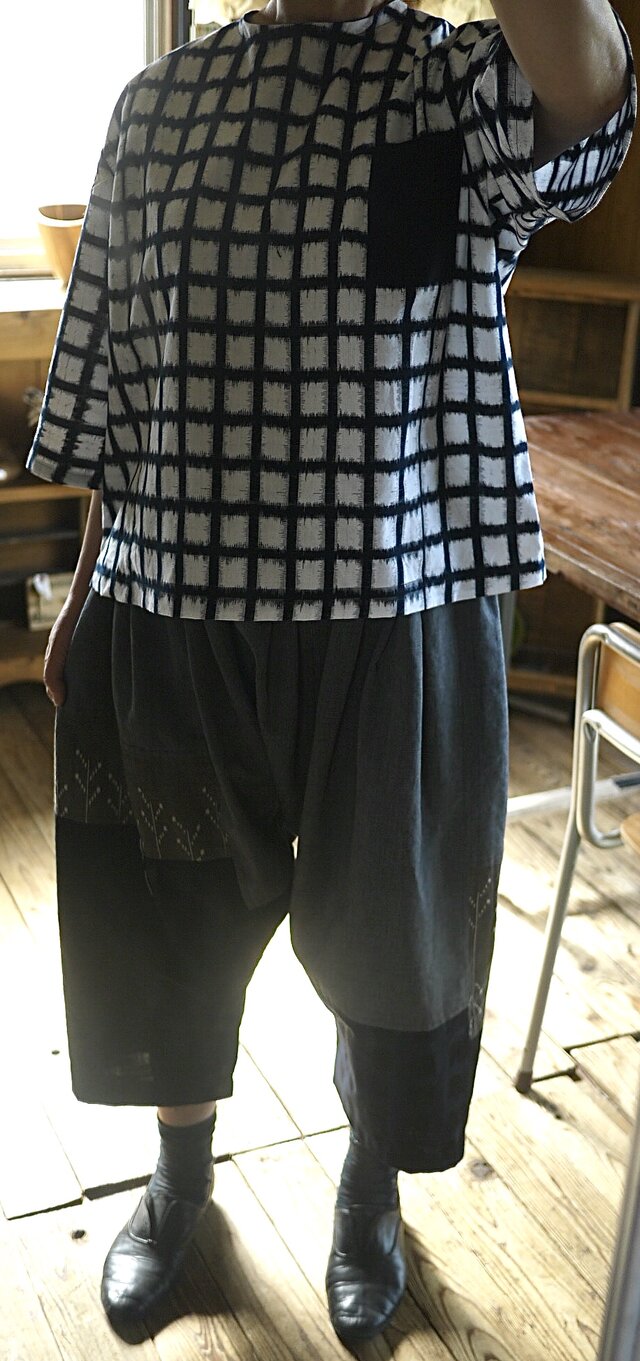 新反久留米絣のパッチワークサルエルパンツの画像1枚目