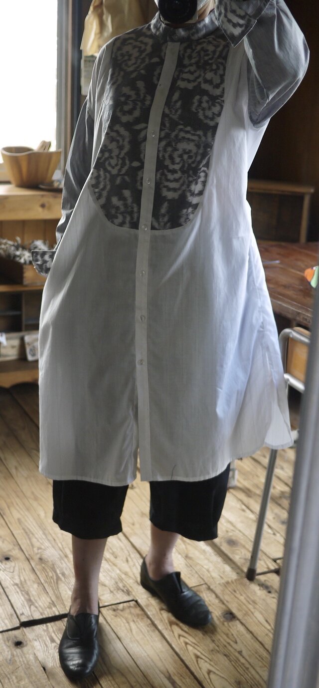 ワイシャツ綿と久留米絣のスタンドカラーワンピース Iichi ハンドメイド クラフト作品 手仕事品の通販