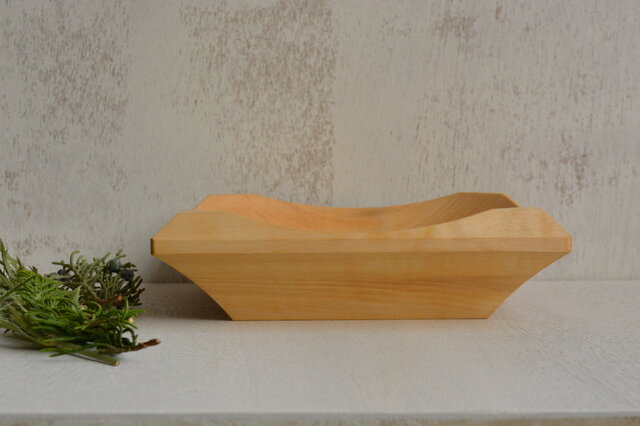 トチの四角深皿 | iichi 日々の暮らしを心地よくするハンドメイドや