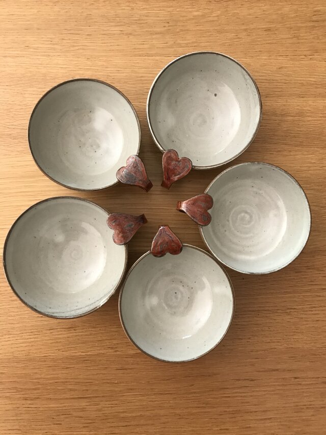 ハートの持ち手カップの画像1枚目