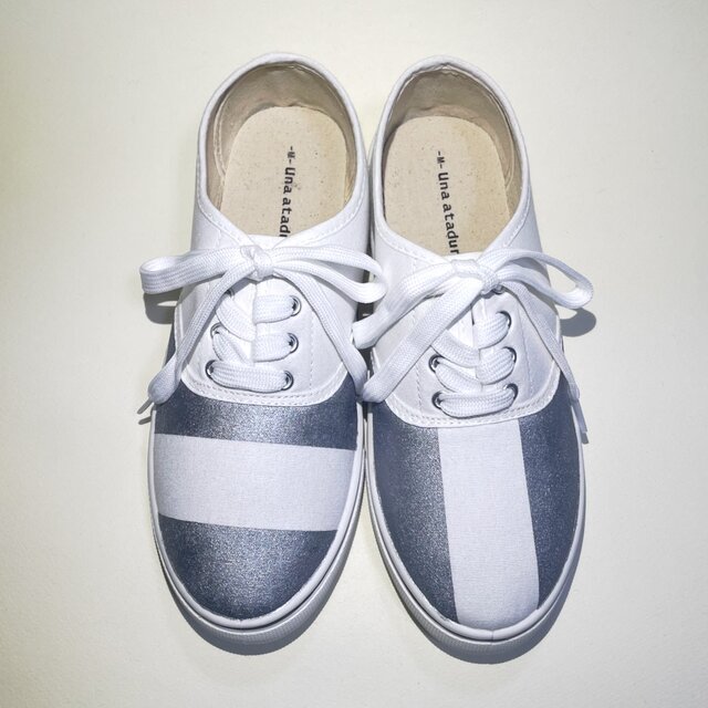 銀x白の太ボーダー&太ストライプデッキシューズ(靴紐用・黒サテンリボンおまけ) アシンメトリー