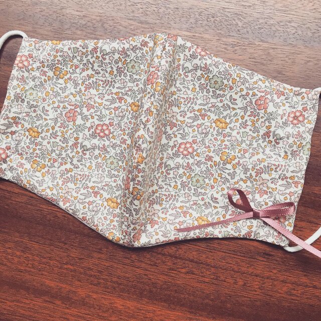 お買い得品です。洗えて清潔♡立体国産ガーゼマスク♪の画像1枚目