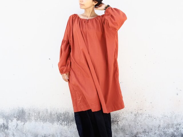 やわらかなロングブラウス/シナモンオレンジの画像1枚目