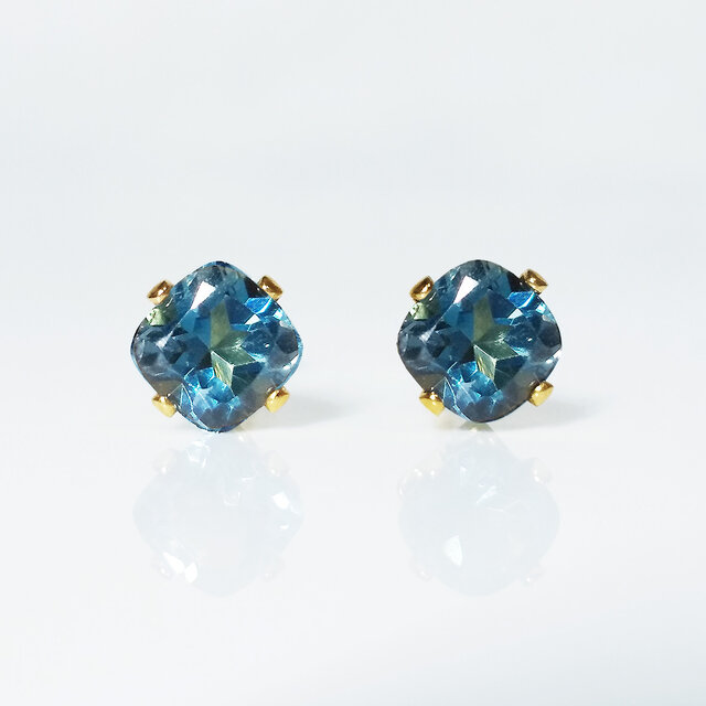 上品な碧色。 ロンドンブルートパーズ ピアス　　送料無料