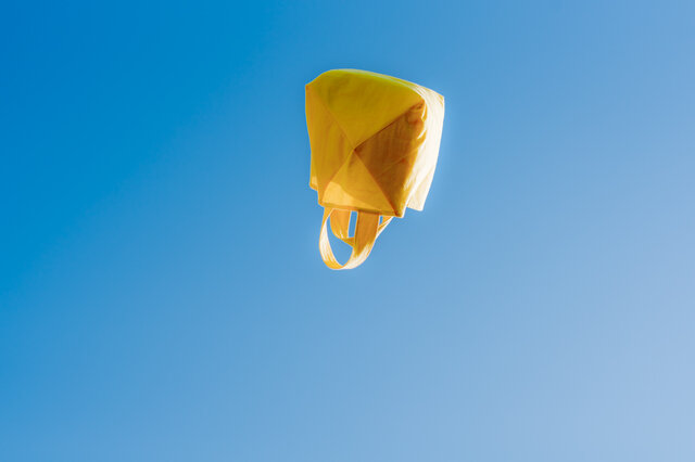 『ふわっと大人の遊び心』10号帆布の風船トートバッグ（黄色） | iichi ハンドメイド・クラフト作品・手仕事品の通販