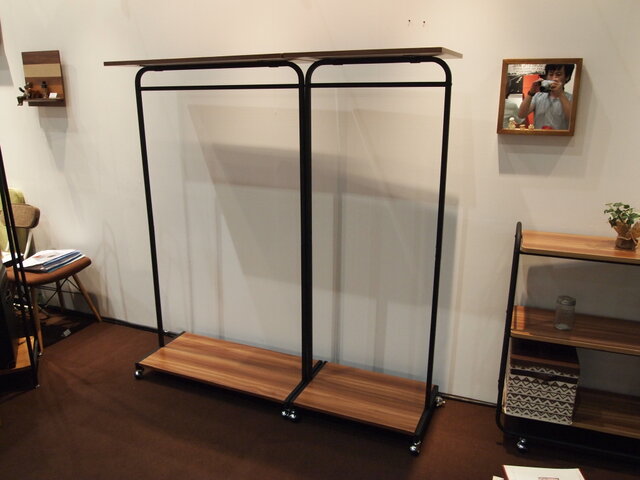 Factory Black Hanger Rack W90 | iichi 日々の暮らしを心地よくする