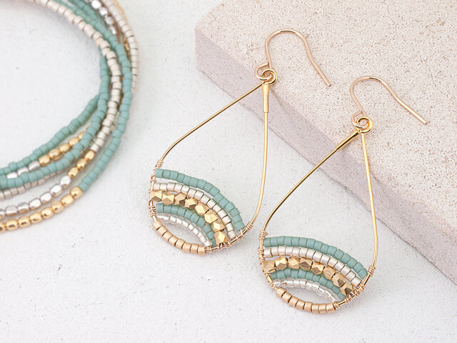 Mix Beads Drop Earringsの画像1枚目