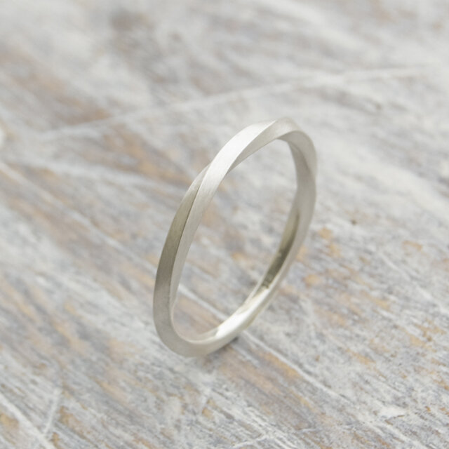 つや消し シルバーツイストリング 1.5mm幅 マット シルバー950｜SILVER RING 指輪 シンプル｜188