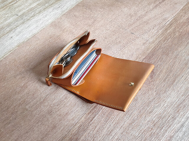 二つ折り財布 キャメル】本革 プルアップレザー ミニ財布