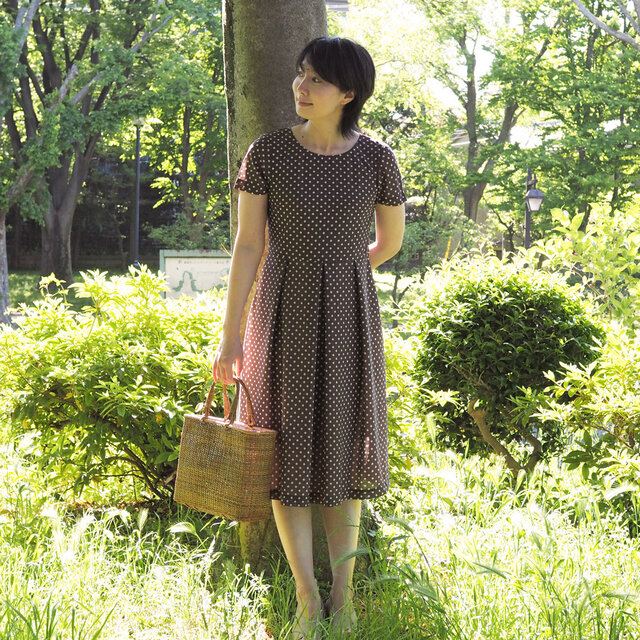 【XS-LL受注制作】アーミッシュ風シンプルワンピース◇ブラウンドット柄 *薄手生地*