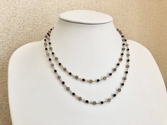 ラブラドライトとオニキスのロングネックレスの画像1枚目