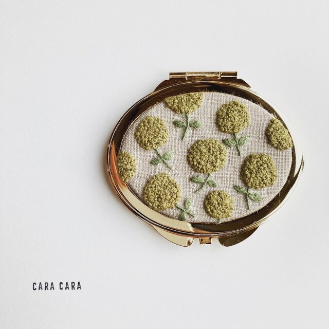 刺繍コンパクトミラー/tubu_flowerの画像1枚目