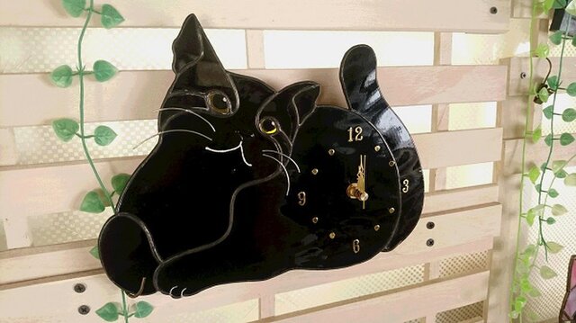 ステンドグラスの黒猫時計 Iichi ハンドメイド クラフト作品 手仕事品の通販