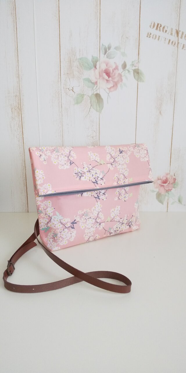 【再販】ART GALLERY FABRICS Yinghua Cherrylight ショルダーバッグの画像1枚目