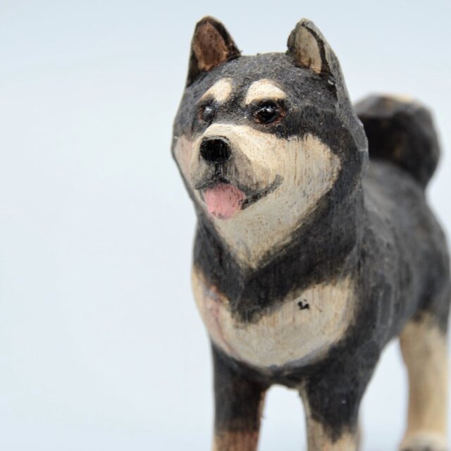 柴犬(黒柴・ミニサイズ) /木彫り SB001の画像1枚目