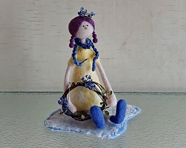 忘れな草の花かんむりの女の子(Flower girlシリーズ)の画像1枚目