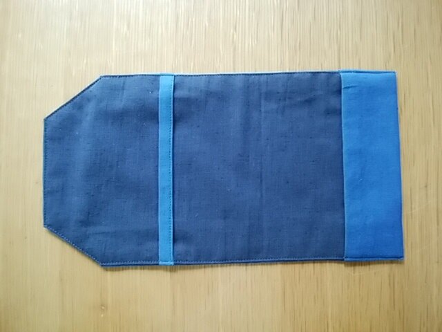 藍染めブックカバー（文庫本サイズ） | iichi 日々の暮らしを心地よく