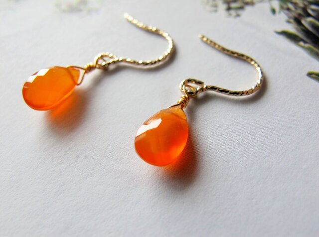 14kgf Carnelian mini pear-drop カーネリアンピアスorイヤリング(7月誕生石)の画像1枚目