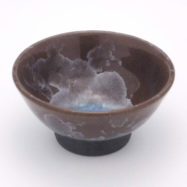 陶器鉢(黒土×亜鉛結晶釉) - フラワー・リース