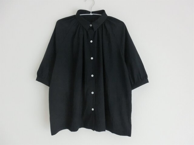 シフォンブラウス navyの画像1枚目