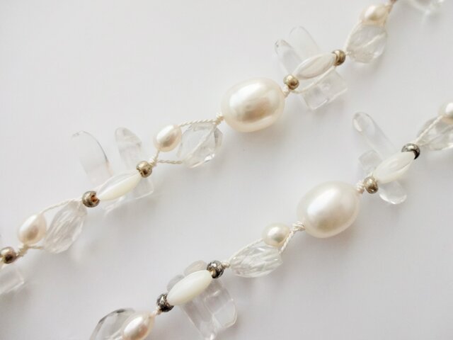 水晶と淡水パールのきらきらロングネックレス Y-0574 | iichi 日々の