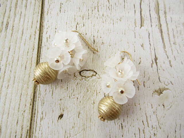 金具変更OK Pierces or Earrings お花(P0940)の画像1枚目