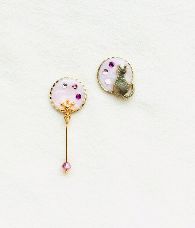 猫と花雫ピアス/イヤリング(ピンク)の画像1枚目