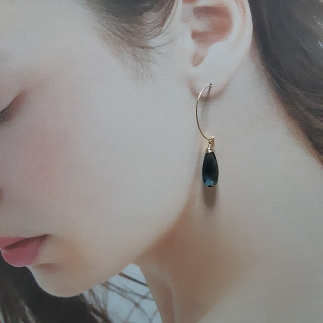 天然石ピアス ロンドンブルートパーズ - アクセサリー