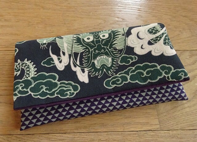 迫力の龍を楽しむお懐紙入れ(横長)の画像1枚目